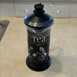 Disney Parks Alice in Wonderland Mad Tea Party. Charming tea press. New.